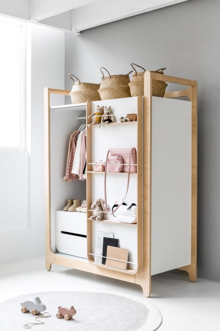 https://ikiddoo.com.ua/wp-content/uploads/2024/07/Ikiddoo-H-wardrobe-for-children-with-sliding-doors-778x1167-1.jpg