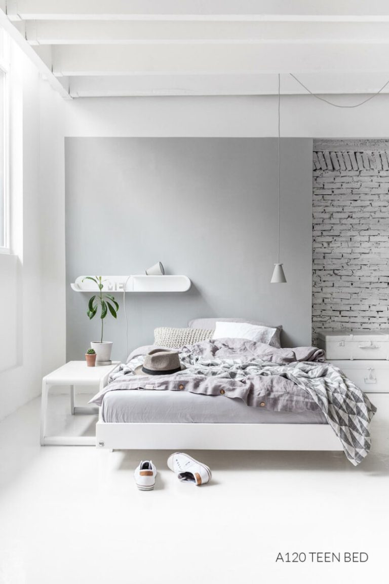 https://ikiddoo.com.ua/wp-content/uploads/2024/07/Ikiddoo-minimal-teen-bedroom01-778x1167-1.jpg